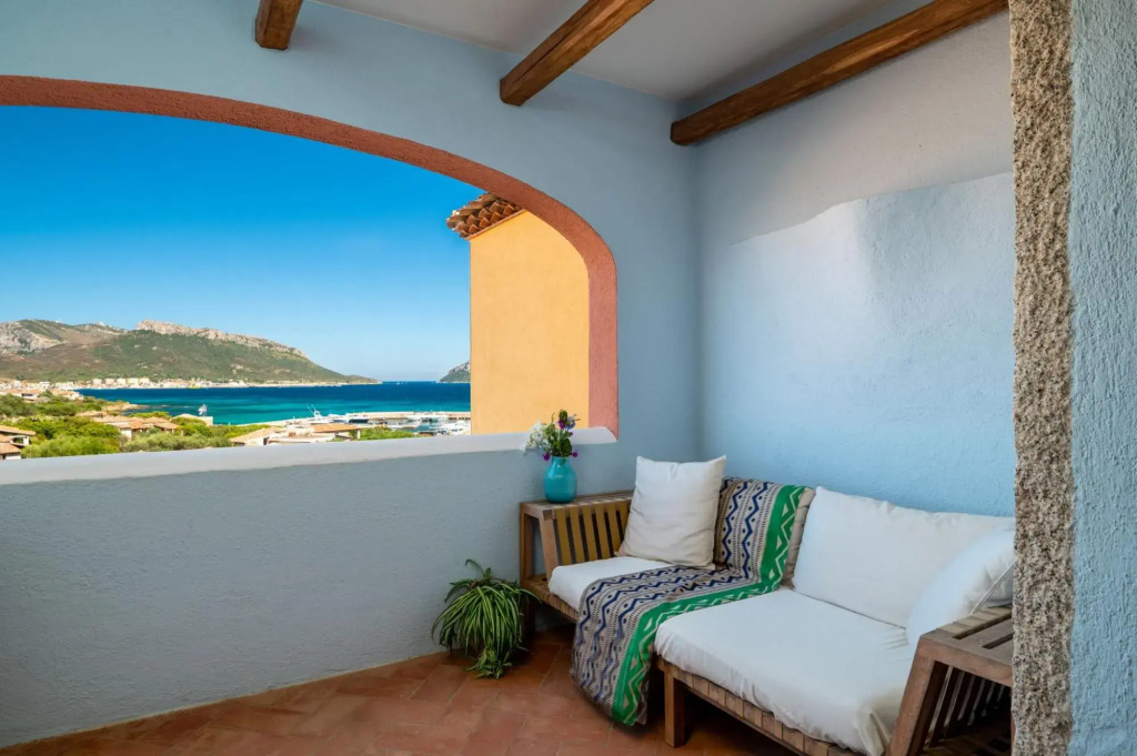 The Tavolara apartment is a very spacious three-room apartment (about 100 square meters) consisting-Tavolara