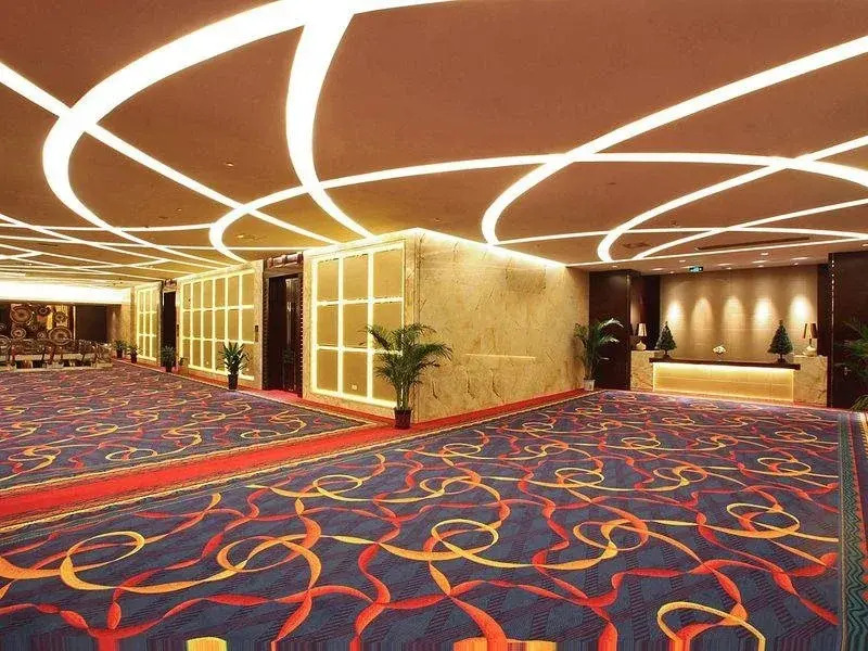Shun He International Hotel