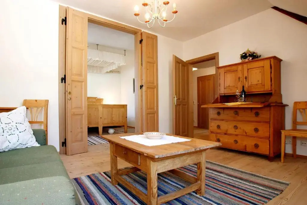 Hotel Post Karlon