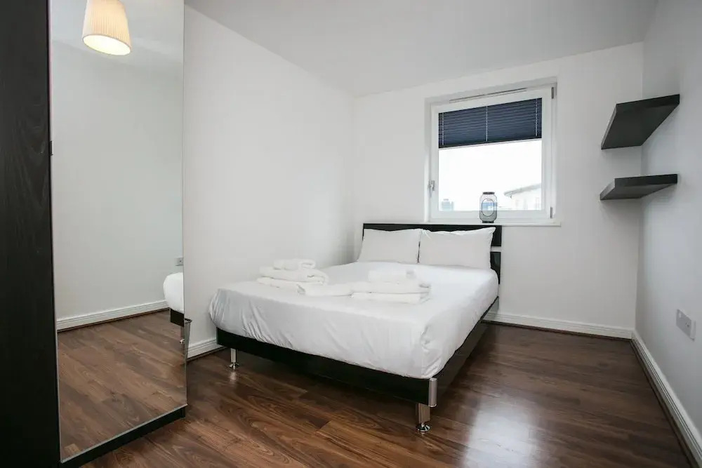 3 Bedroom Apartment With City View