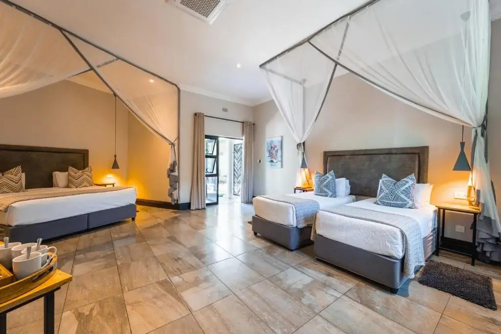 Nkosi Guest Lodge