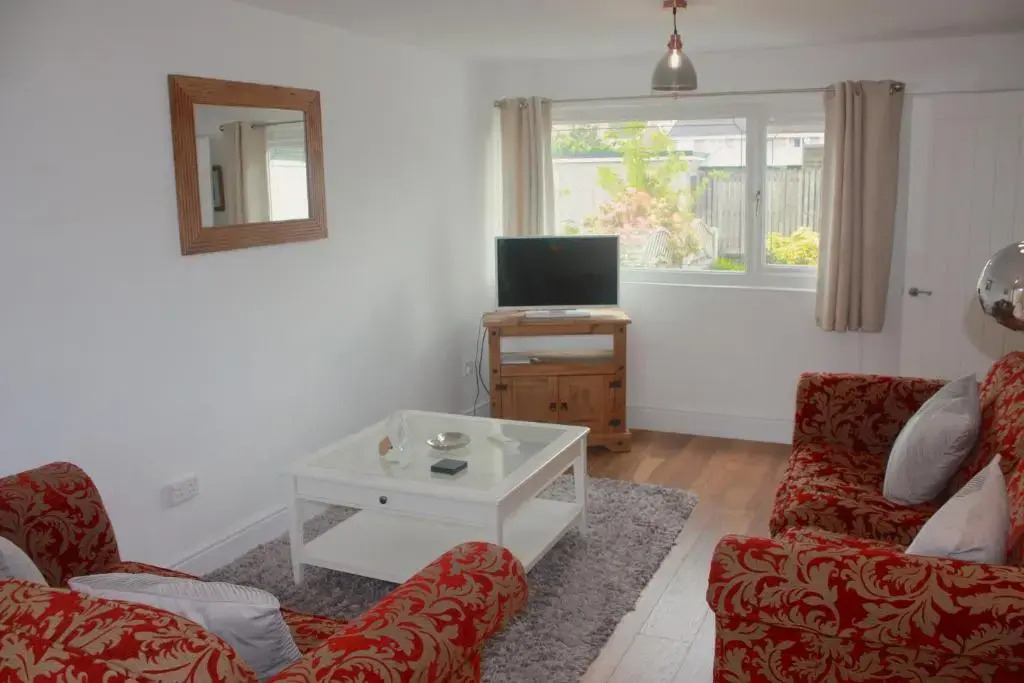 Berwicks House - NEC & Airport - Stylish 3-bed house with garden
