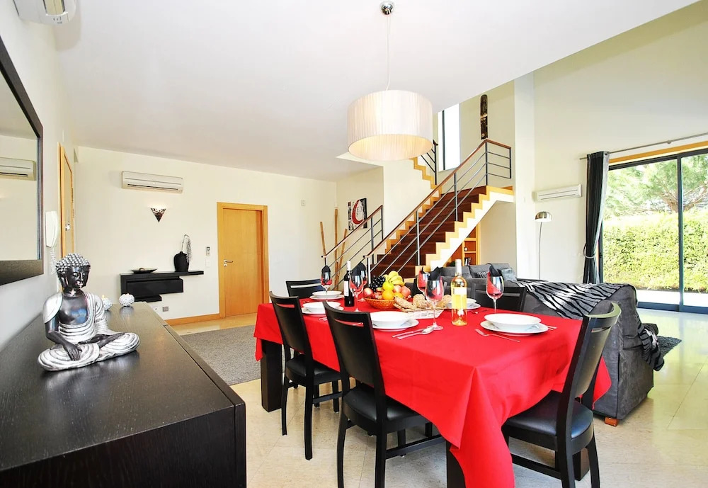 Villa Paraty - Piscina e BBQ, perto da Strip - Albufeira