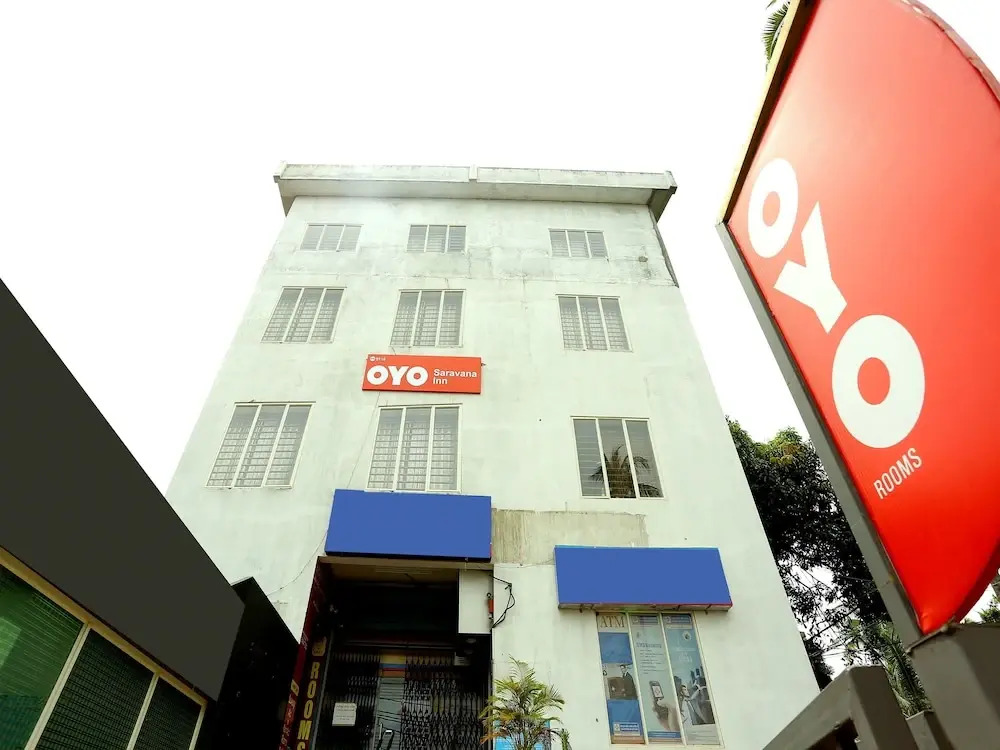 OYO 9118 Saravana Inn