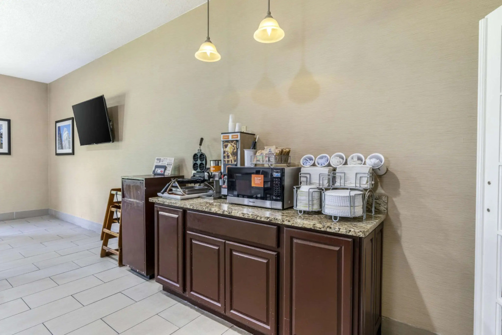 Comfort Inn & Suites La Grange - Louisville Area