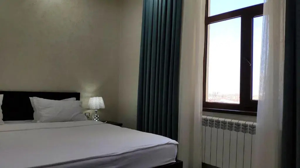 G'ayrat Hoji Ota Hotel