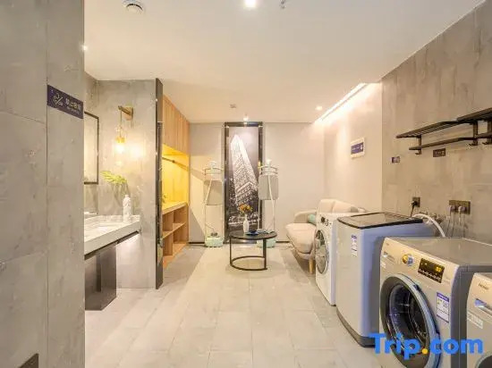 Ozz·nice4·Sealand S Hotel (Chengdu Panda Base Longtansi Metro Station Branch)