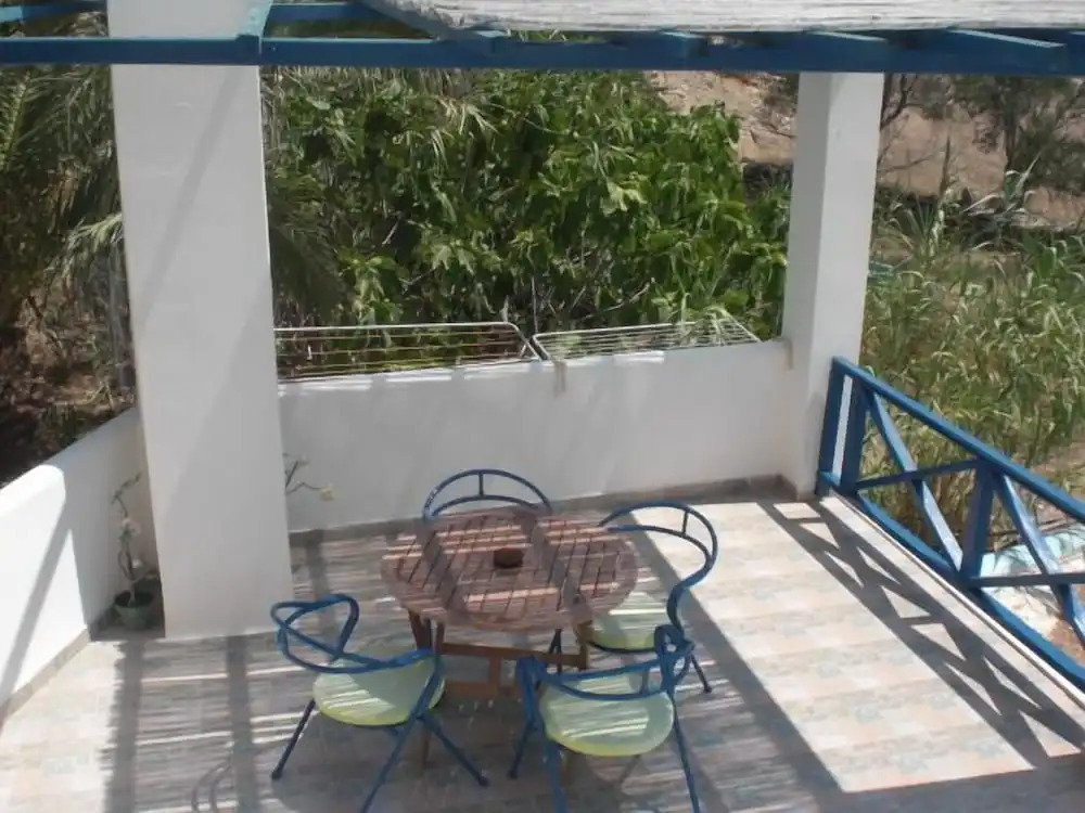 Doras Studios & Apartments