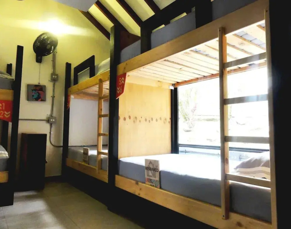 Chillin District Hostel