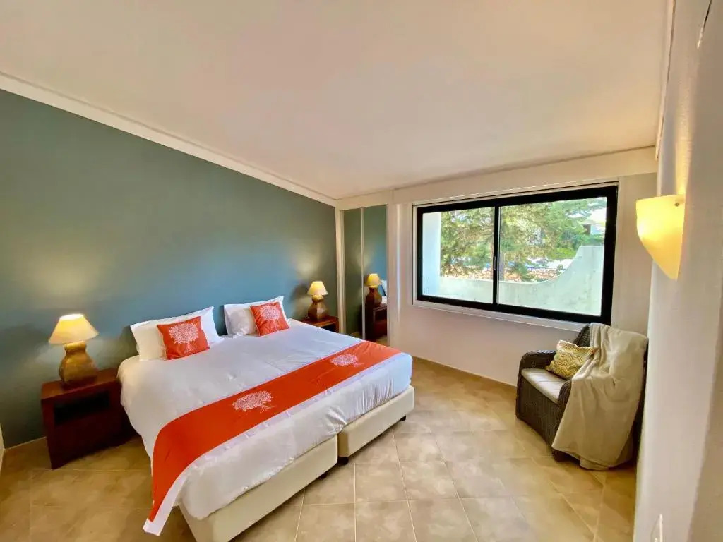 Victory Village Quinta do Lago - Spacious 2 Bed / 3 Bath Apartment