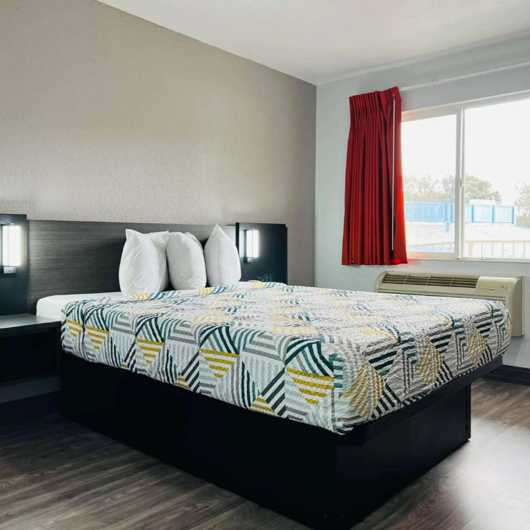 Motel 6-La Mesa, CA - San Diego