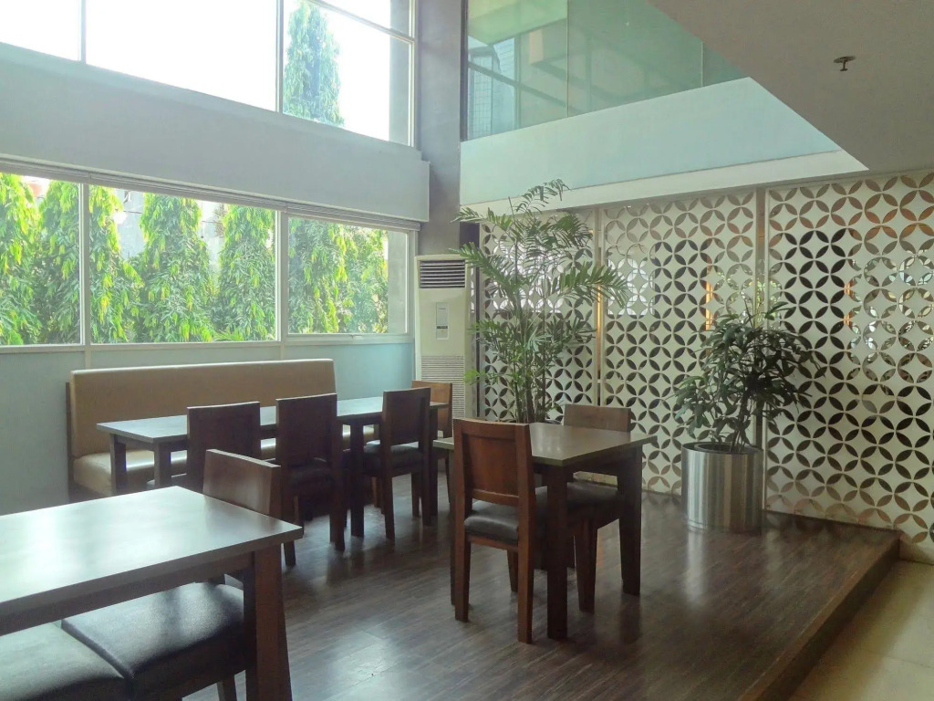 Capital O 203 Prasada Mansion Sudirman