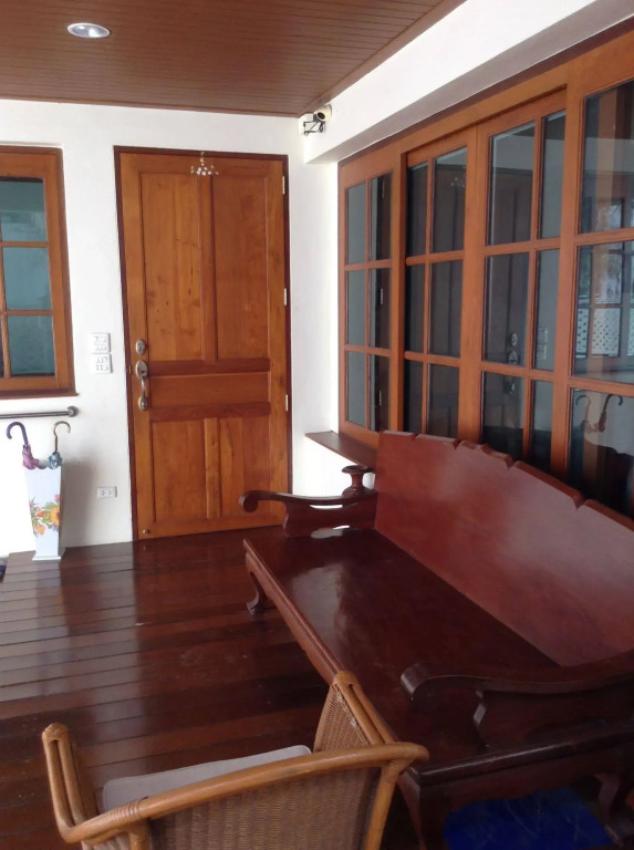 Chan Guest Villa