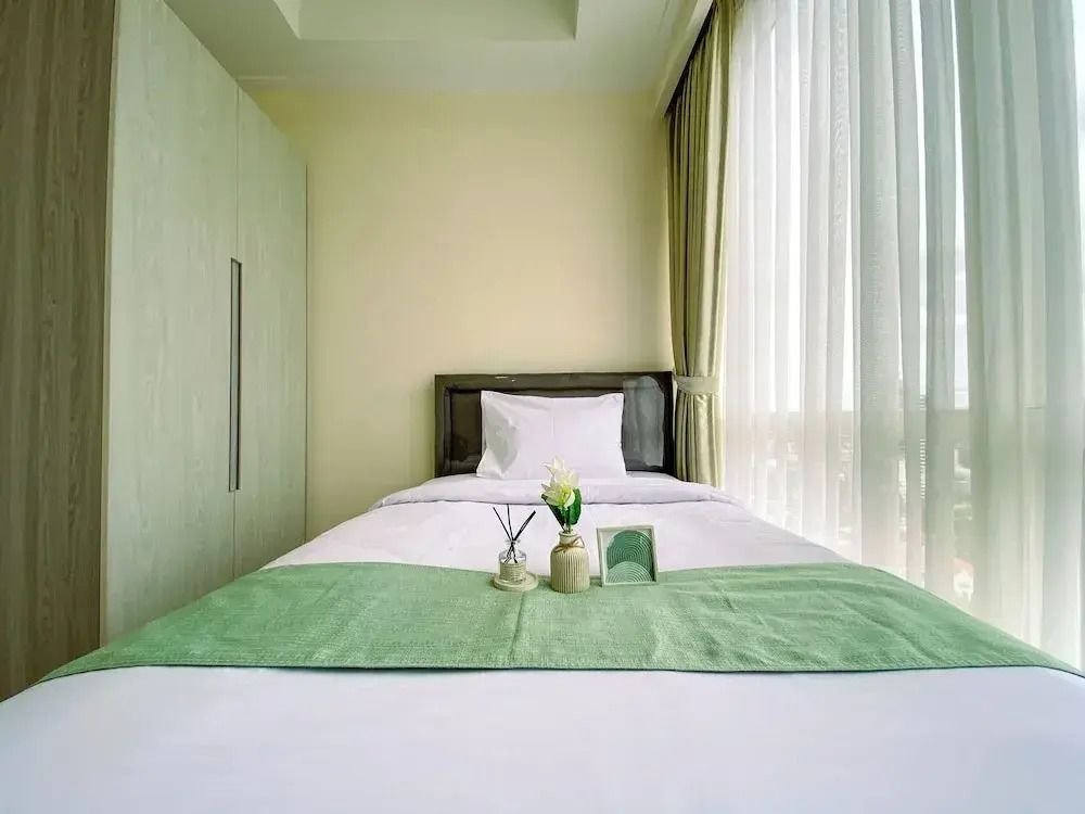 Spacious 3Br With Private Lift At Menteng Park Apartment