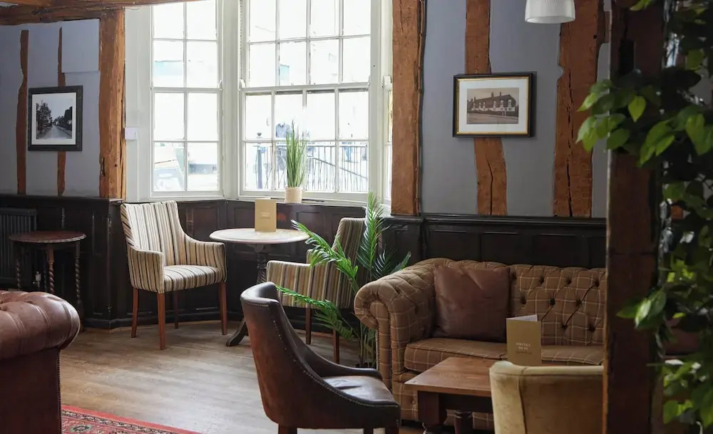 White Hart Hotel by Greene King Inns