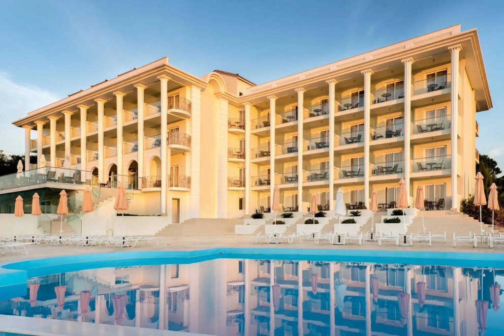 Avalon Palace Hotel