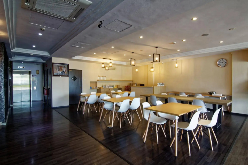 The Noble Hotel