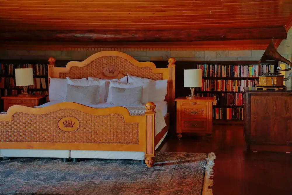 The Mira House