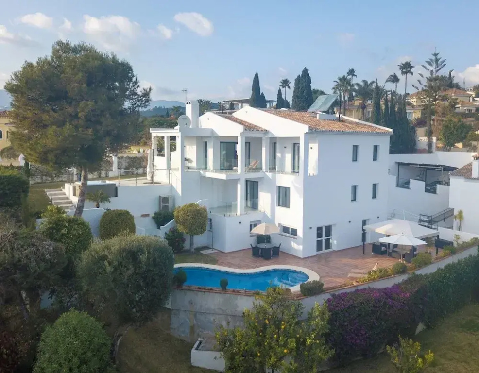 Wonderful Villa Near Beach