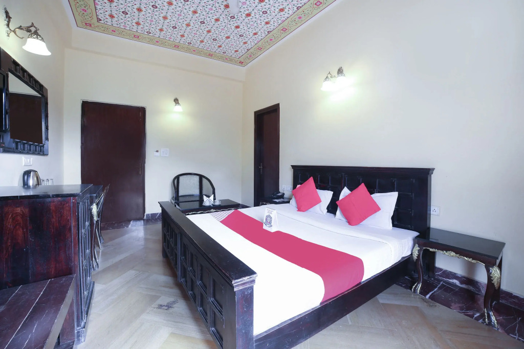 OYO 650 Hotel Amer View