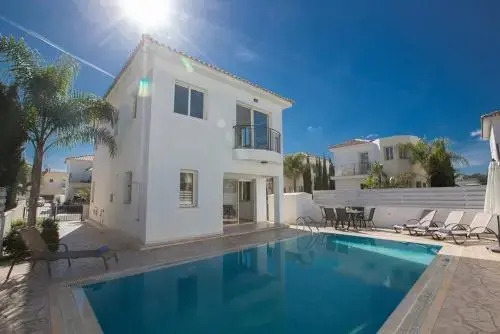 Imagine Your Family Renting a Luxury Holiday Villa Close To Protaras’ Main Attractions, Protaras Villa 1291