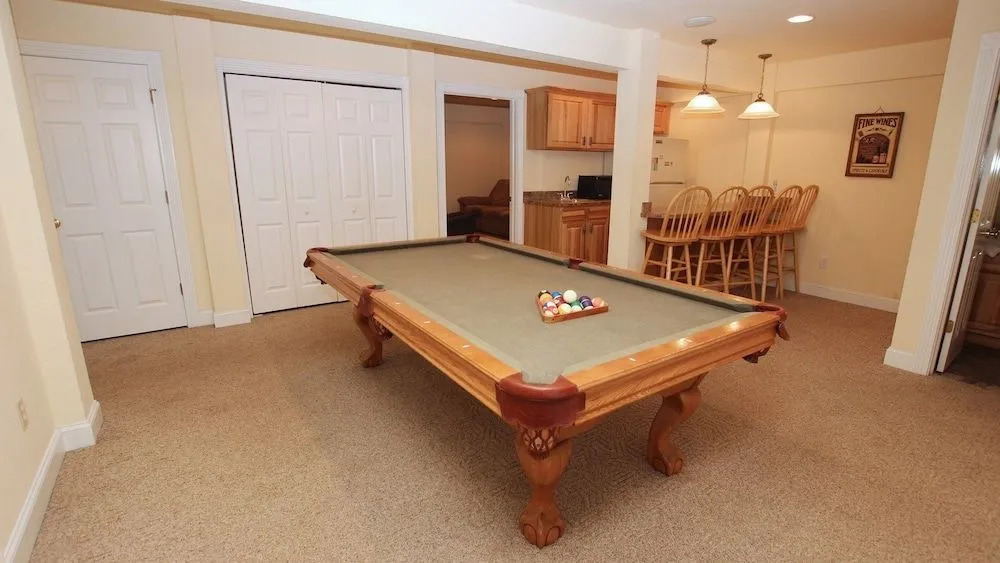 Cool Breeze - 8 Br Home