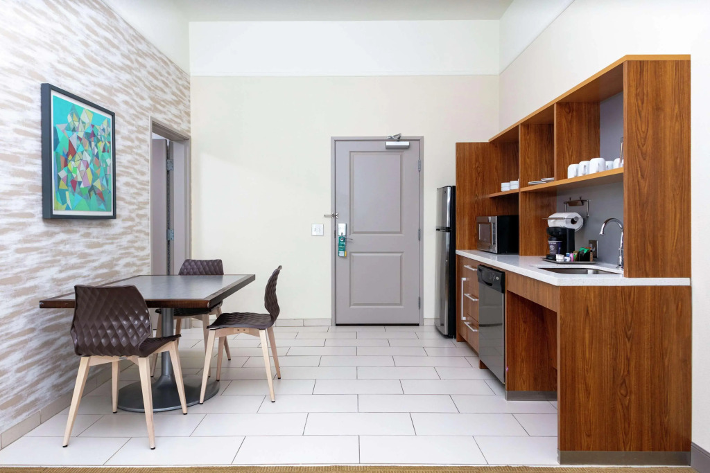 Home2 Suites by Hilton Fayetteville Fort Bragg