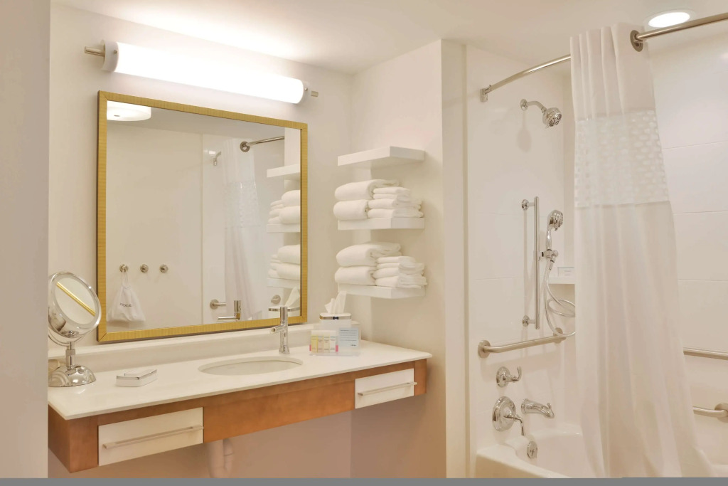 Hampton Inn & Suites Chippewa Falls