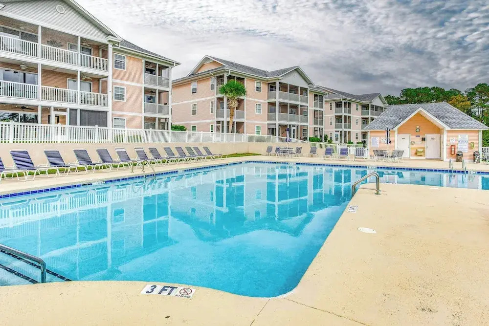 Myrtle Beach Waterfront Condo: 5 Mi to Boardwalk!
