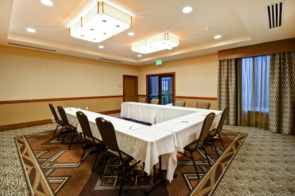 Homewood Suites by Hilton Kalispell