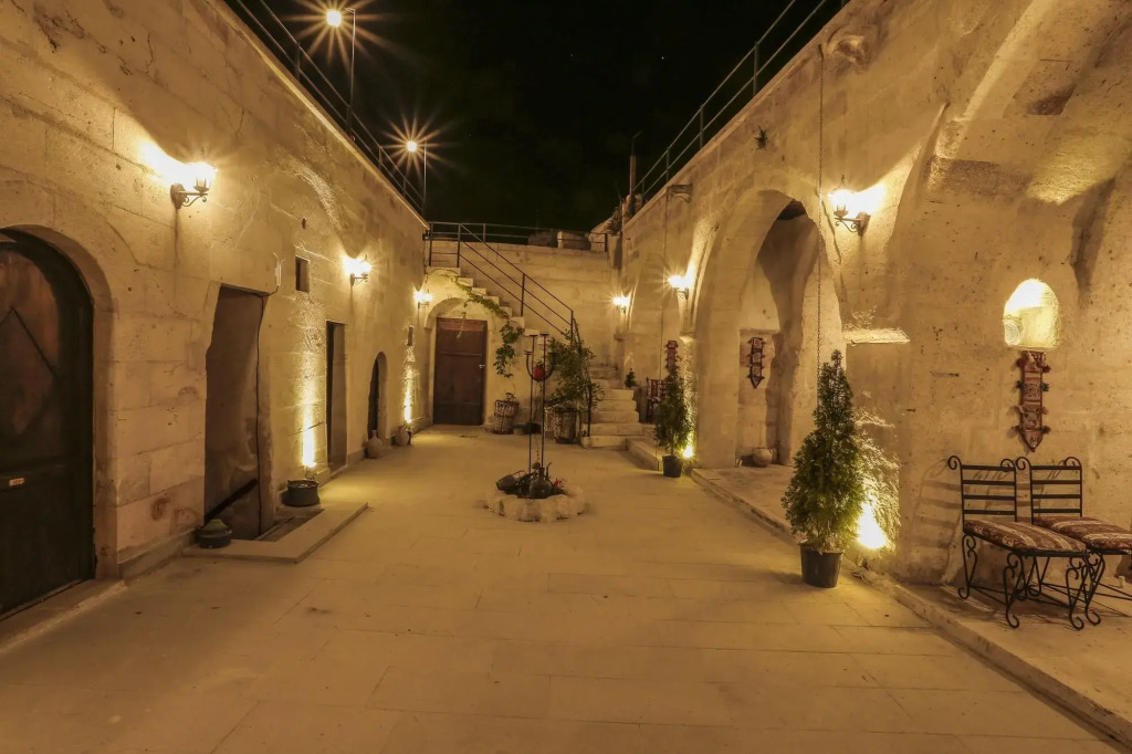 Harkasos Cave Hotel