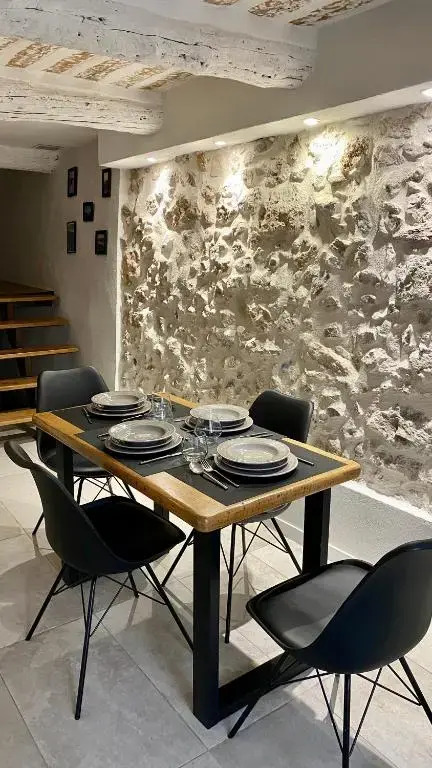 Charmant studio vieil Antibes