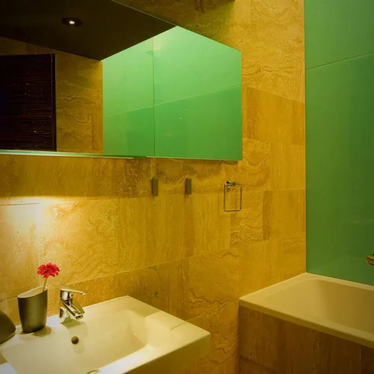 Ivana Hotel