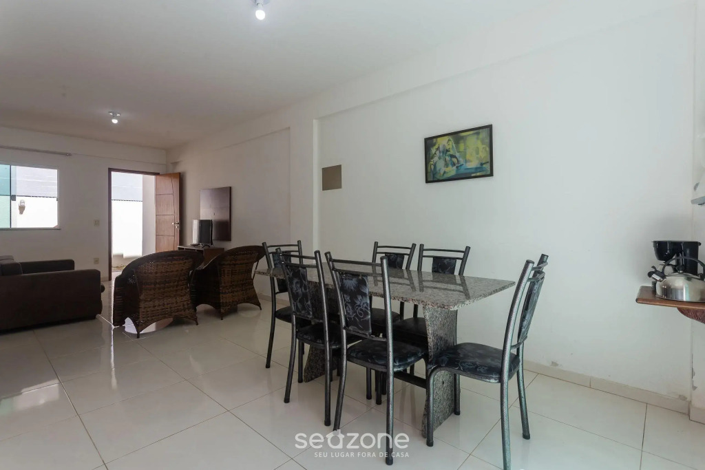 Sobrado A 300m Da Praia De Ilhéus Vcm005