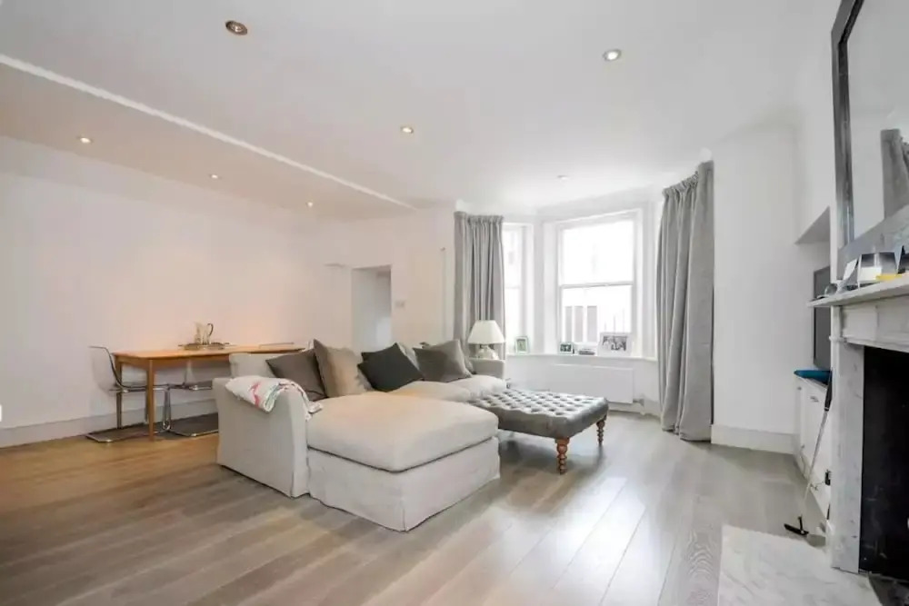 Kensington Residence