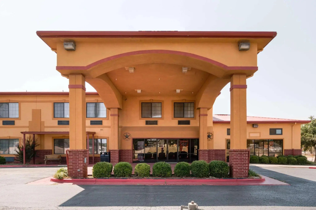 Econo Lodge Lubbock I-27