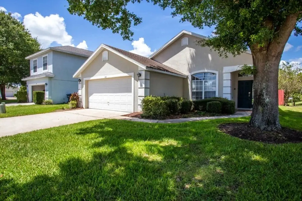 Pinewood Country Estates by Florida Star Vacations