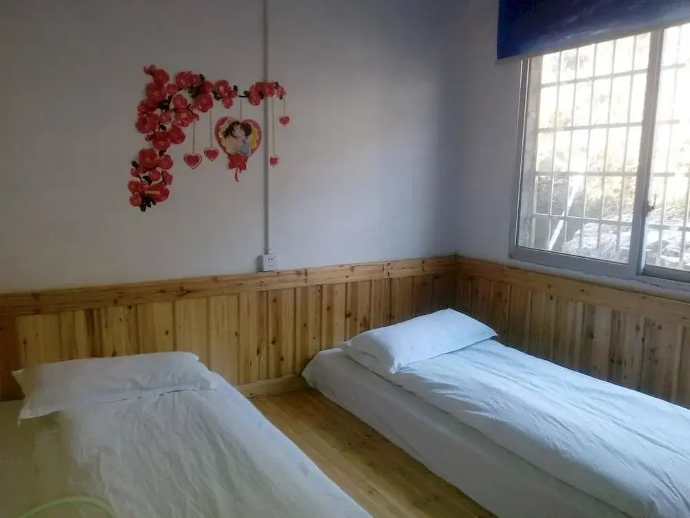 Tujia Small Courtyard Inn