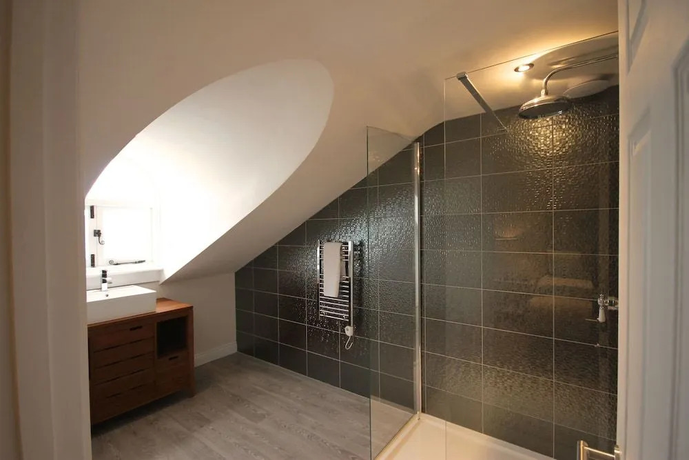 Andover House Hotel & Restaurant