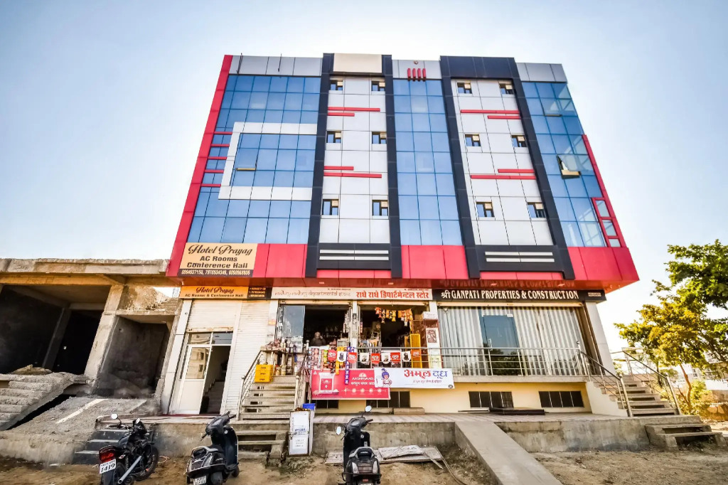 OYO 66209 Hotel Prayag