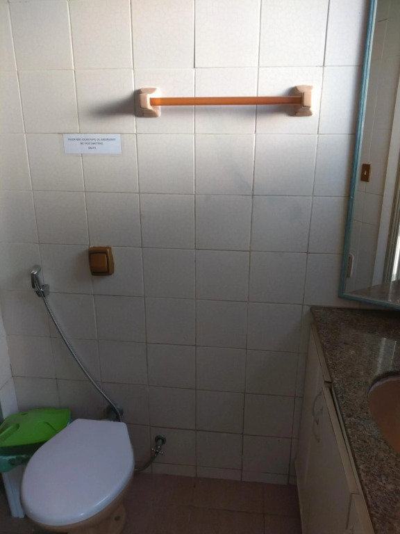 Suíte com Cozinha independente em Apartamento