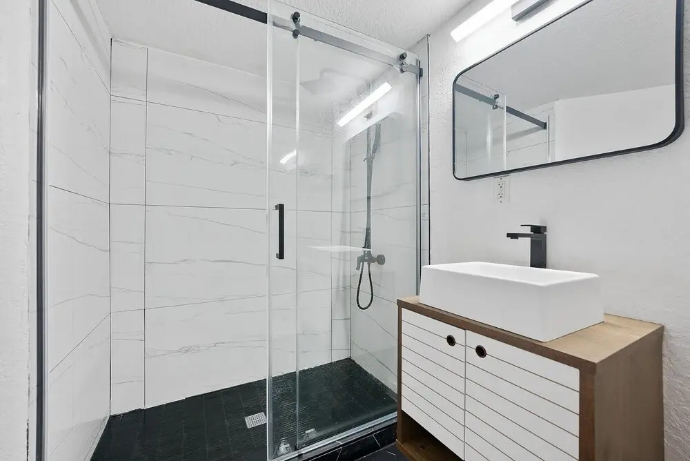 15 Ftl Guesthouse