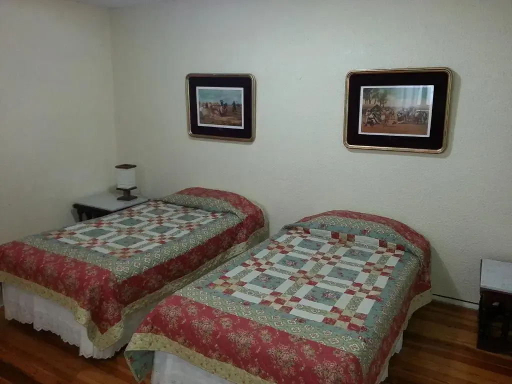 Anys Hostal