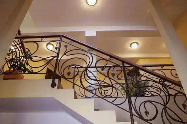 Vlada Hotel