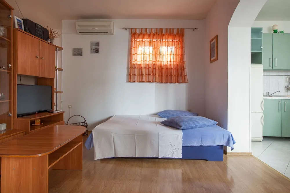 Apartments Dragan