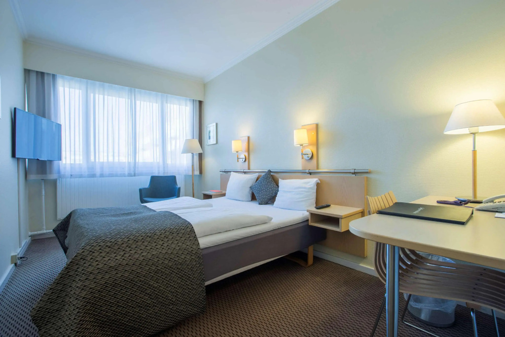 Best Western Plus Airport Hotel