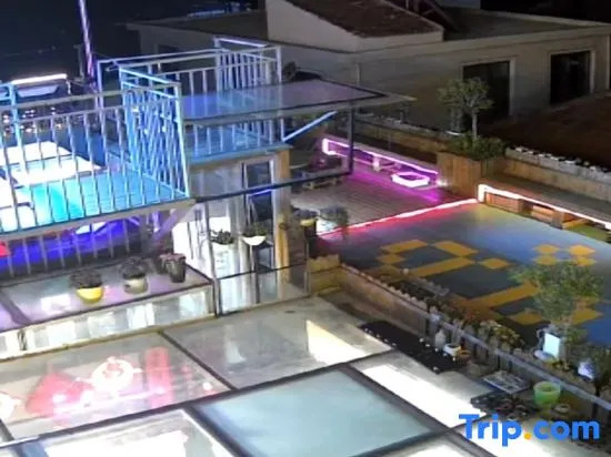 Yunshang Four Seasons Homestay (Laoshan Yangkou Beach Store)