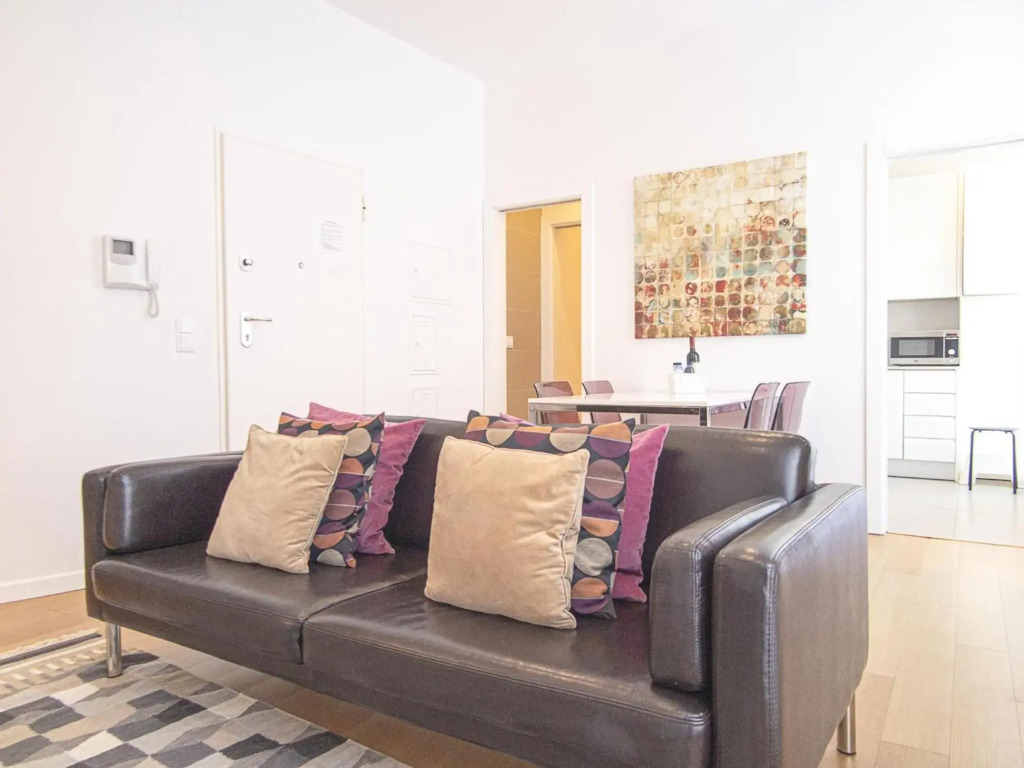 Baixa chiado 2 bedroom duplex apt with elevator