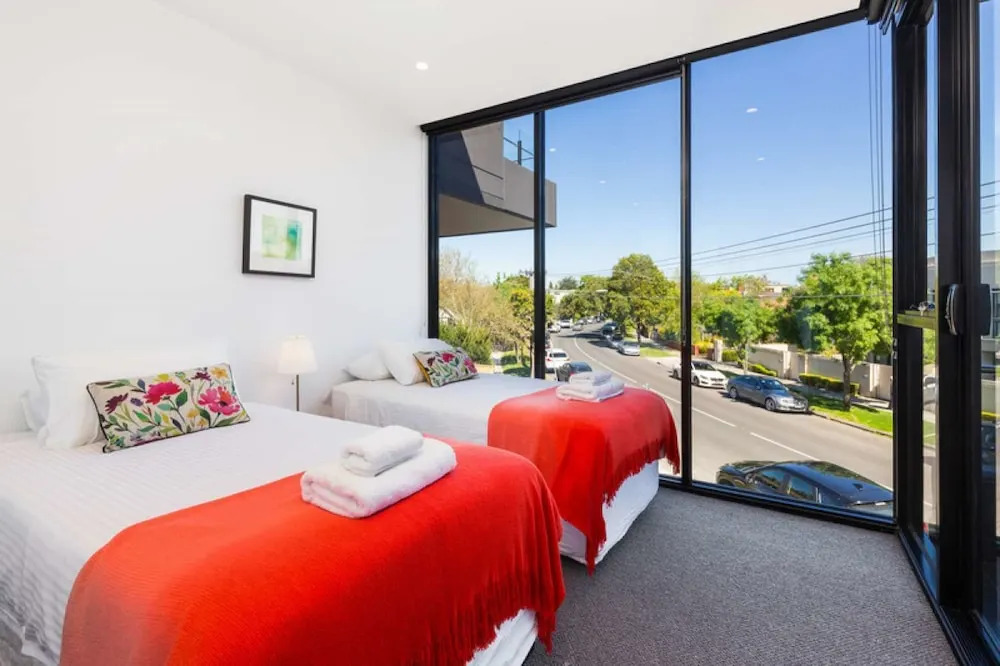 Caulfield North Executive