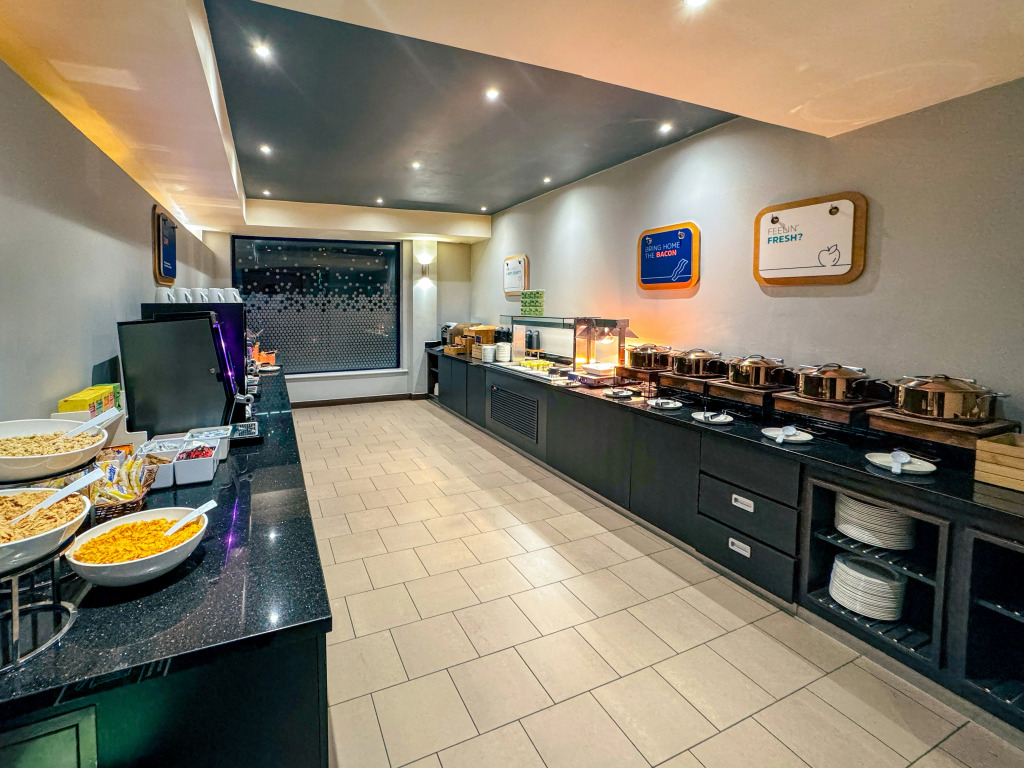 Holiday Inn Express London Stratford by IHG